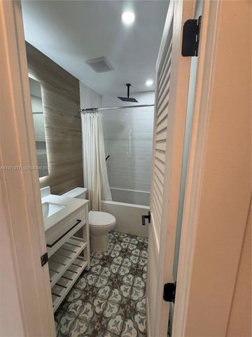 9917 SW 221st Ter, Cutler Bay, FL 33190