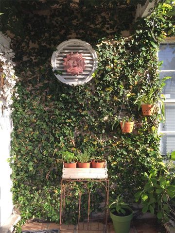 9917 SW 221st Ter, Cutler Bay, FL 33190