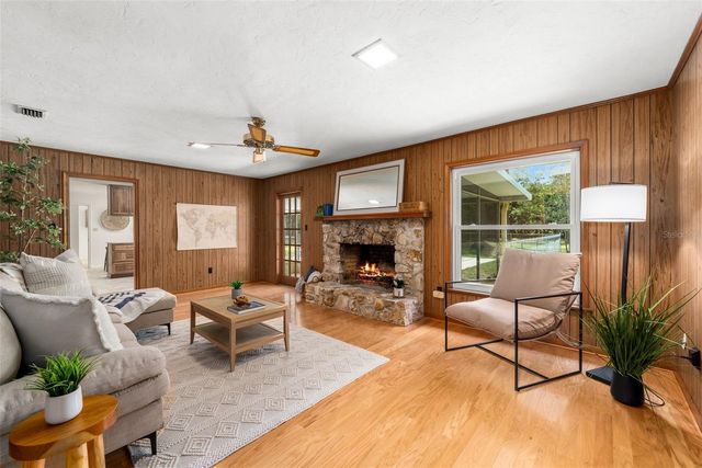 7610 NW 40TH AVENUE, Gainesville, FL 32606