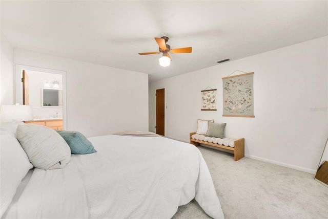 7610 NW 40TH AVENUE, Gainesville, FL 32606