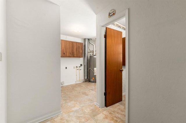 7610 NW 40TH AVENUE, Gainesville, FL 32606