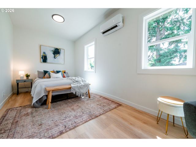 6800 Se DUKE St, Portland, OR 97206