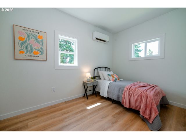 6800 Se DUKE St, Portland, OR 97206