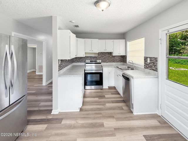 6043 MALCONE Lane, Jacksonville, FL 32244