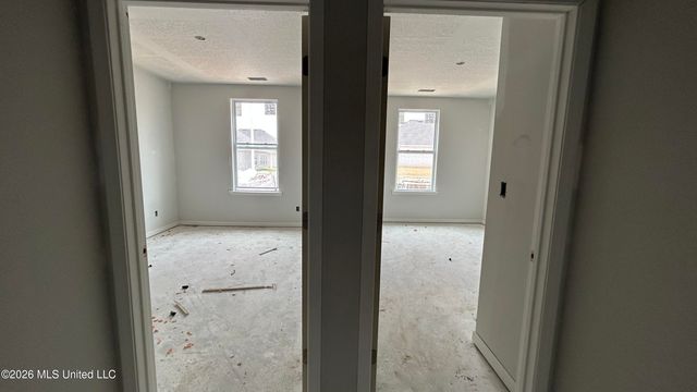 8236 Bankhead Drive, Olive Branch, MS 38654