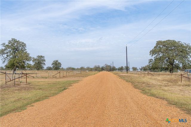 956 Johnson Farms Road, Harwood, TX 78632