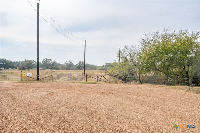 956 Johnson Farms Road, Harwood, TX 78632