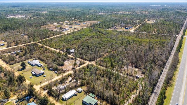 12207 1st Street, Fountain, FL 32438