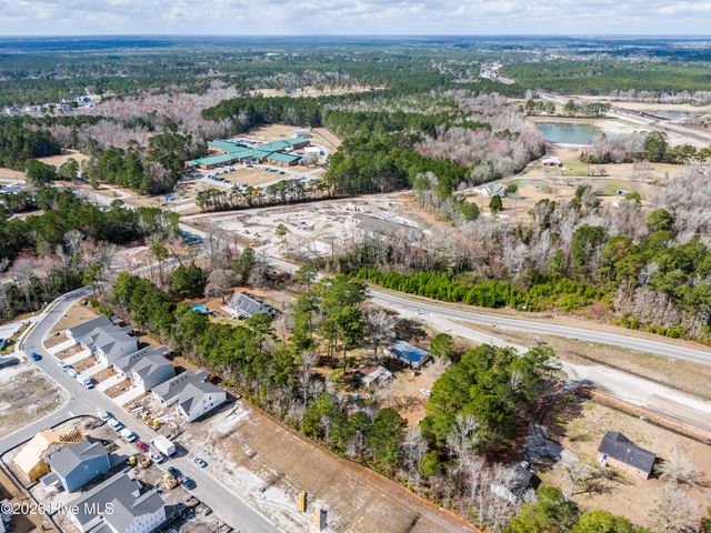 1098 Hoover Road, Hampstead, NC 28443