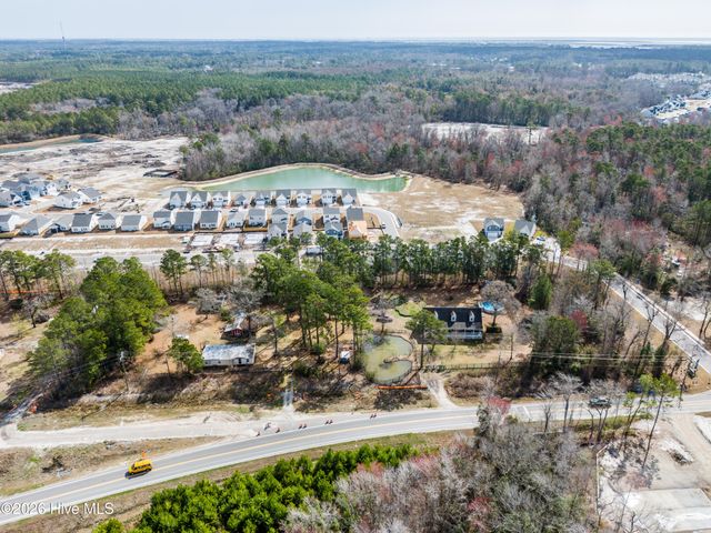 1098 Hoover Road, Hampstead, NC 28443