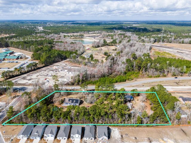 1098 Hoover Road, Hampstead, NC 28443