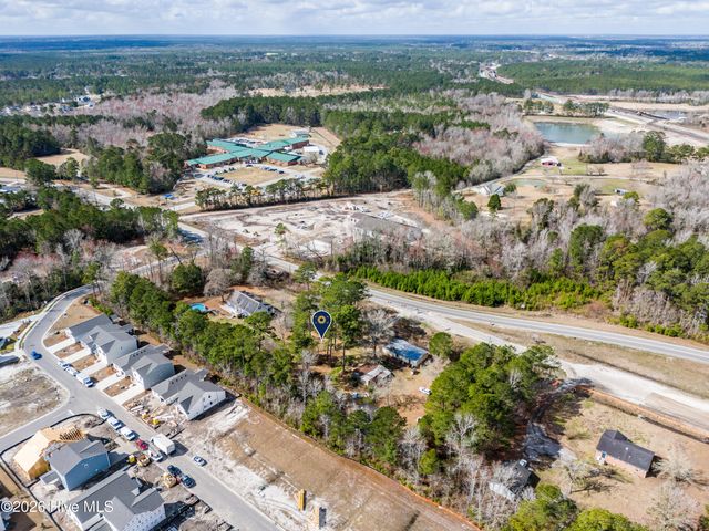 1098 Hoover Road, Hampstead, NC 28443