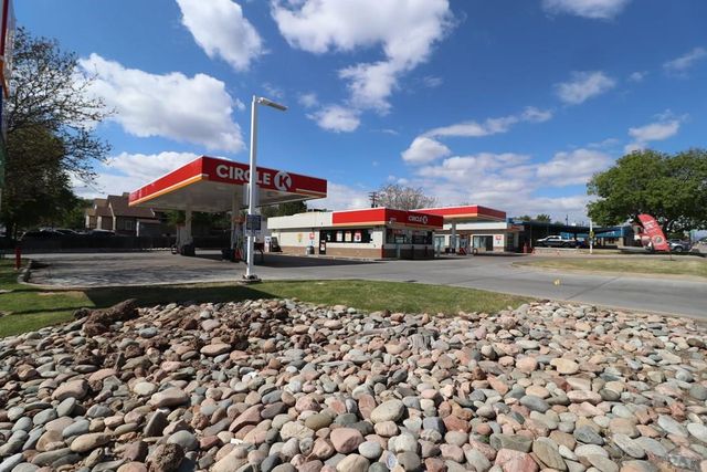 2202 W Evans Ave, Englewood, CO 80110