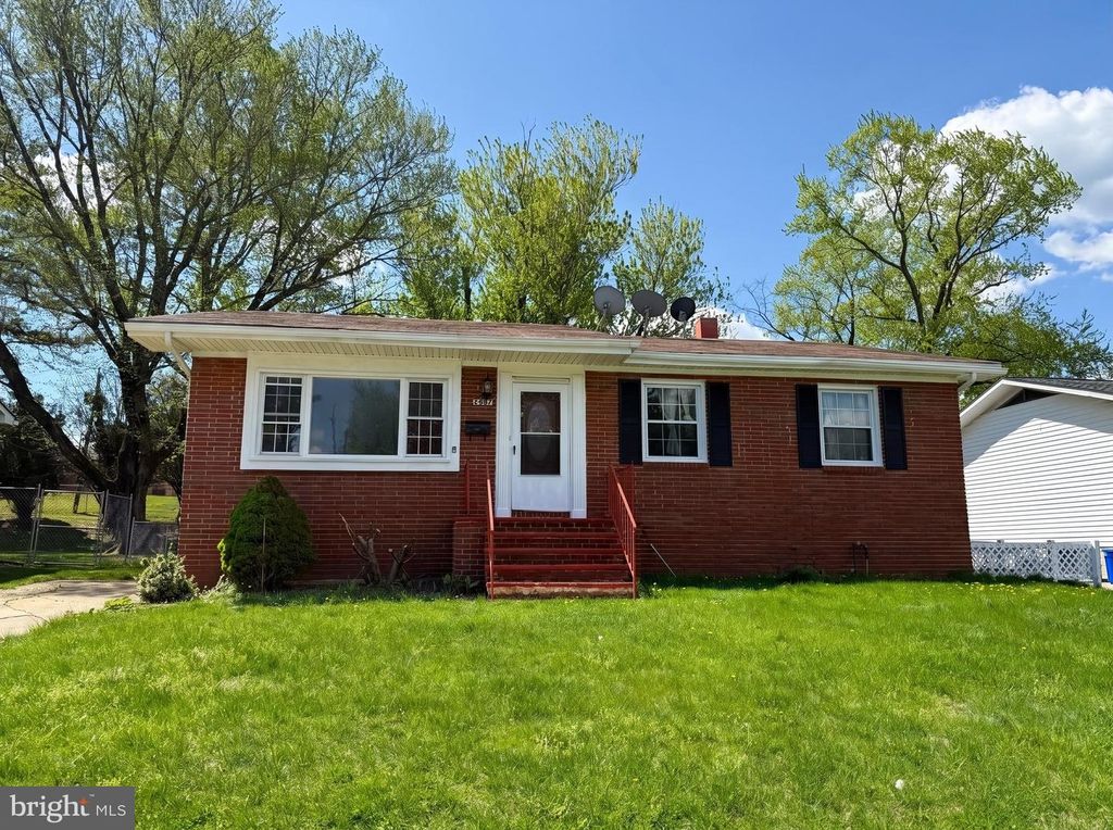 Image 2 of property listing at 8907 MAPLEBROOK RD, Randallstown, MD 21133