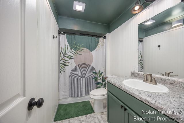 700 Broadway Avenue, Grand Rapids, MI 49504