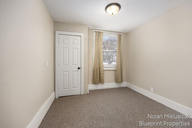 700 Broadway Avenue, Grand Rapids, MI 49504