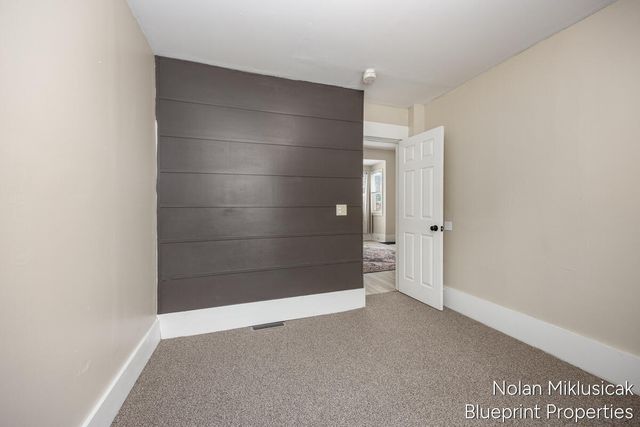 700 Broadway Avenue, Grand Rapids, MI 49504