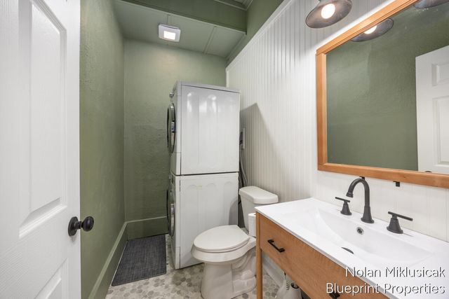 700 Broadway Avenue, Grand Rapids, MI 49504