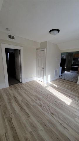 700 Broadway Avenue, Grand Rapids, MI 49504