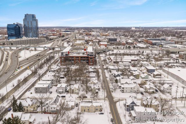 700 Broadway Avenue, Grand Rapids, MI 49504