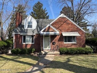 2430 Secor Road, Toledo, OH 43606