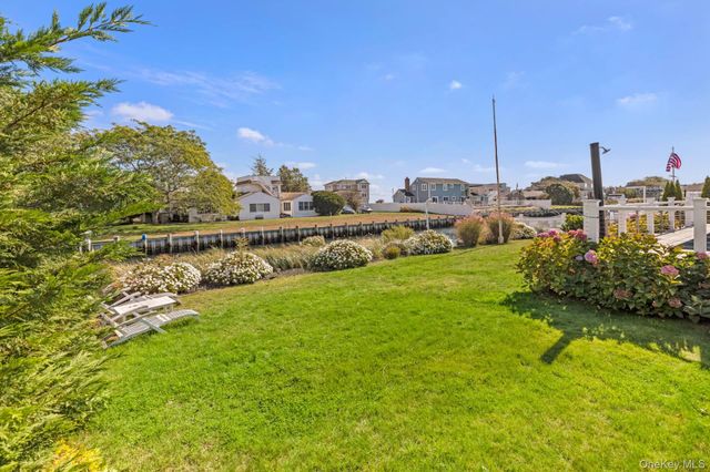 13 Marlin Road, East Quogue, NY 11942