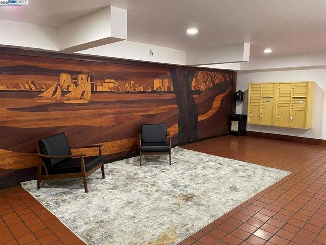 455 Crescent Street 115, Oakland, CA 94610