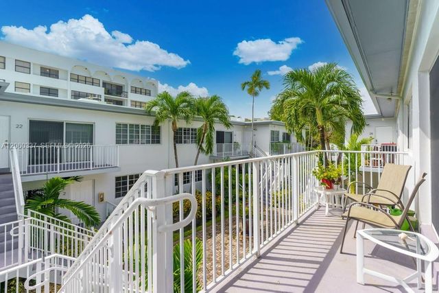 9280 Bay Harbor Terrace 26, Bay Harbor Islands, FL 33154