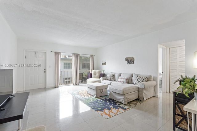 9280 Bay Harbor Terrace 26, Bay Harbor Islands, FL 33154