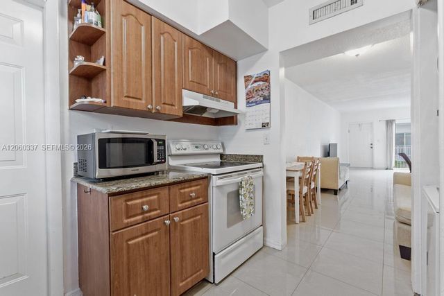 9280 Bay Harbor Terrace 26, Bay Harbor Islands, FL 33154