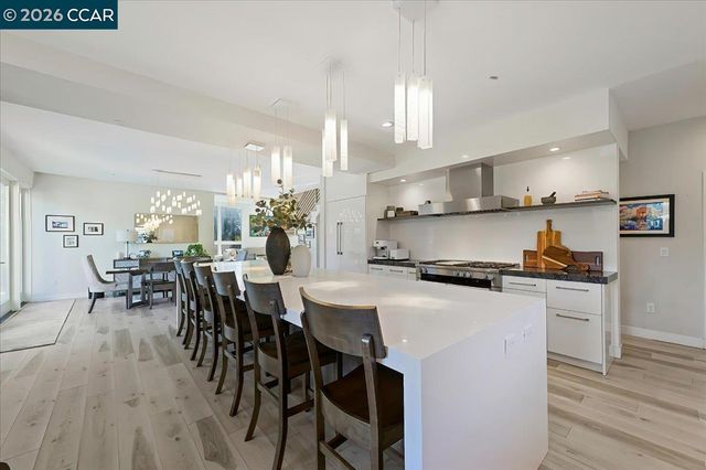 1540 Finley Rd, Danville, CA 94588