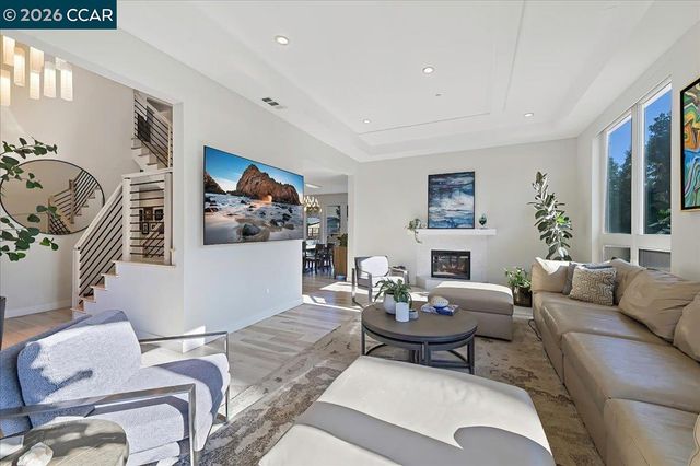 1540 Finley Rd, Danville, CA 94588