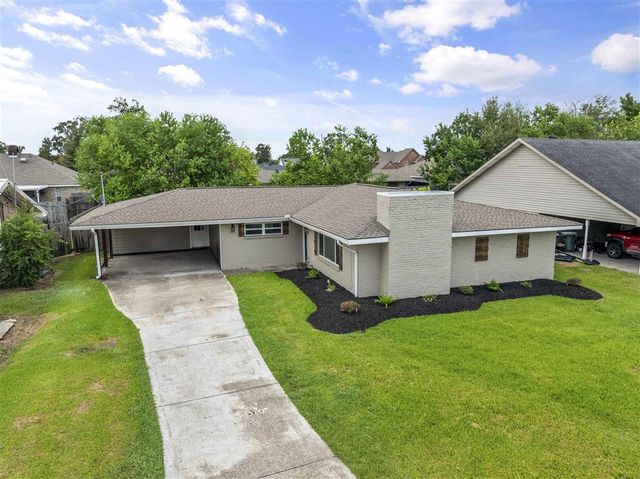 4802 Ponderosa Street, Lake Charles, LA 70605