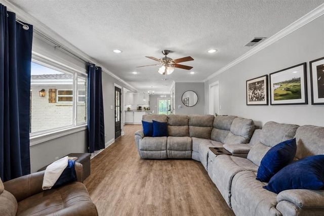 4802 Ponderosa Street, Lake Charles, LA 70605