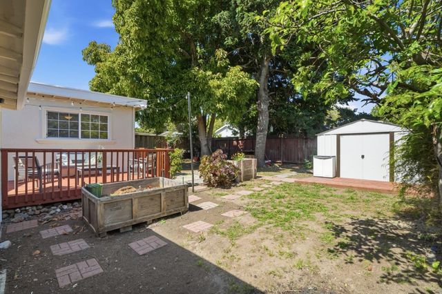 17468 Via Primero, San Lorenzo, CA 94580