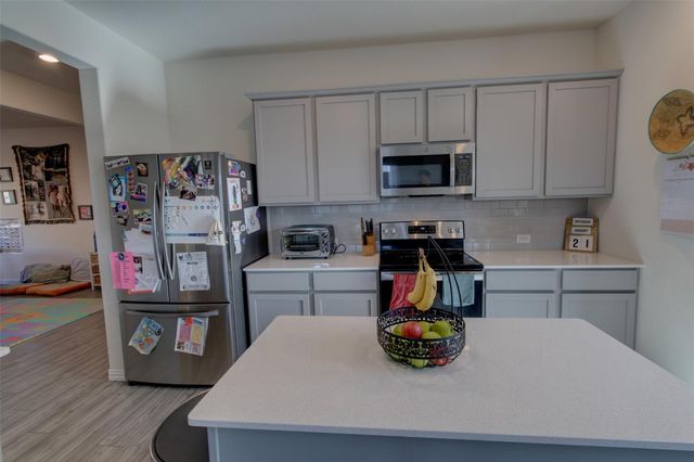 3209 Elk Camp Road, Aubrey, TX 76227