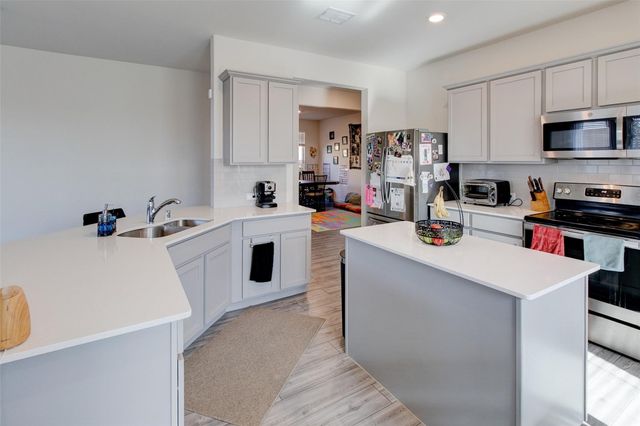 3209 Elk Camp Road, Aubrey, TX 76227