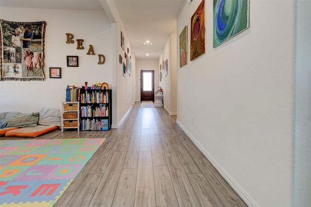 3209 Elk Camp Road, Aubrey, TX 76227