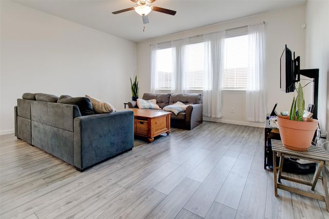 3209 Elk Camp Road, Aubrey, TX 76227