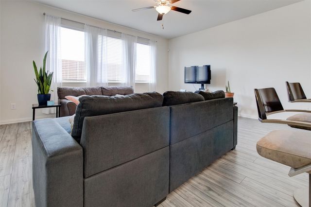 3209 Elk Camp Road, Aubrey, TX 76227