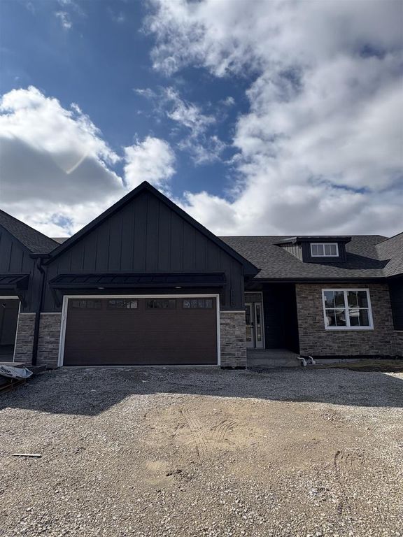 3385 SHAWANO AVENUE, Green Bay, WI 54313