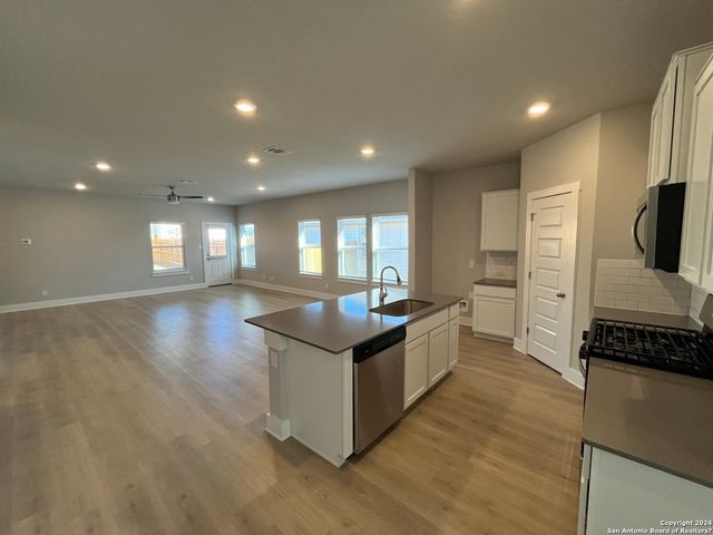 4506 Nueces Path, San Antonio, TX 78253