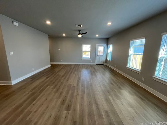 4506 Nueces Path, San Antonio, TX 78253