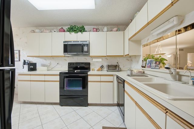 15074 Witney Road 107, Delray Beach, FL 33484