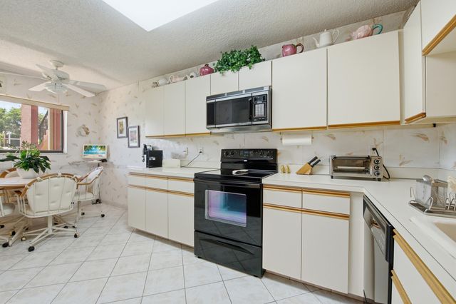15074 Witney Road 107, Delray Beach, FL 33484