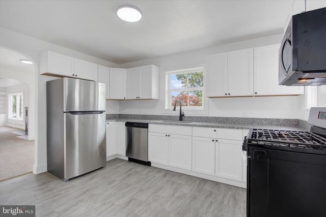22 RITA MARIE AVE, Littlestown, PA 17340