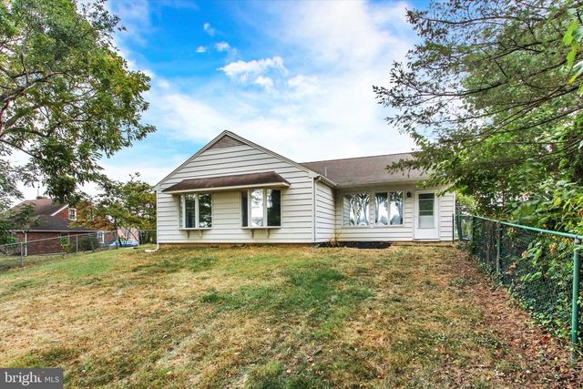 22 RITA MARIE AVE, Littlestown, PA 17340