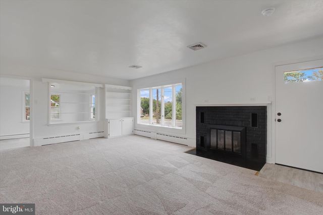 22 RITA MARIE AVE, Littlestown, PA 17340