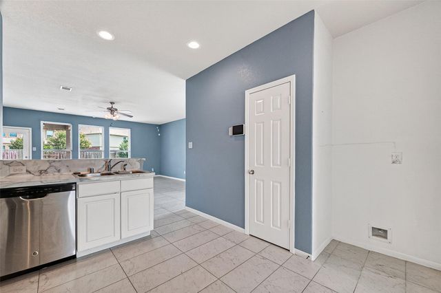 2702 Modano Court, Fresno, TX 77545