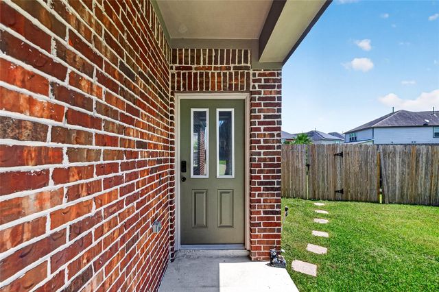 2702 Modano Court, Fresno, TX 77545